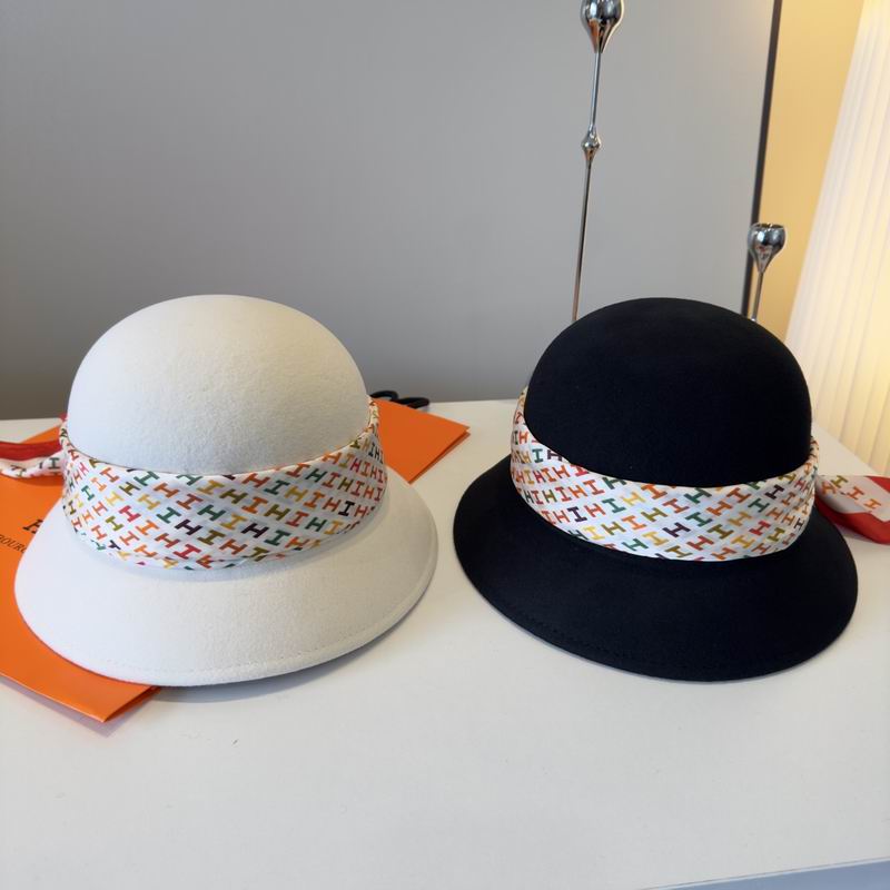 Hermes top hat 110502